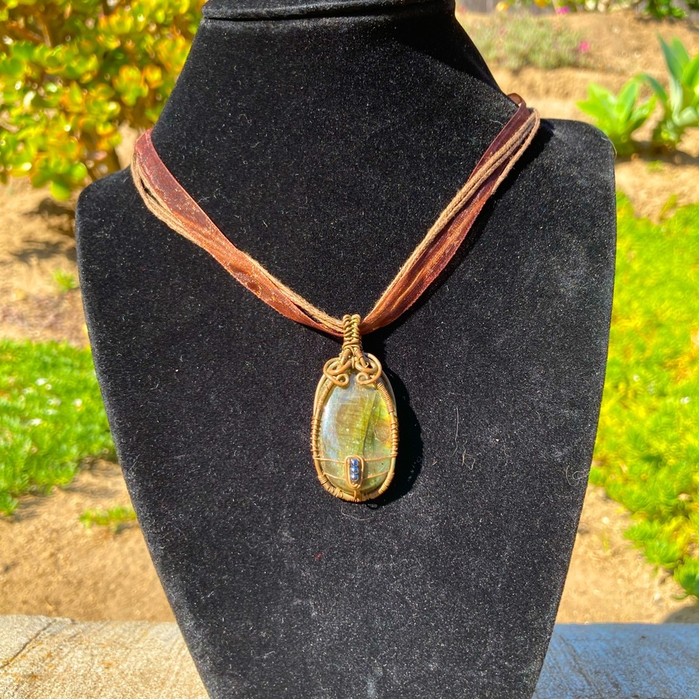 Wirewrapped Labradorite Gemstone Necklace